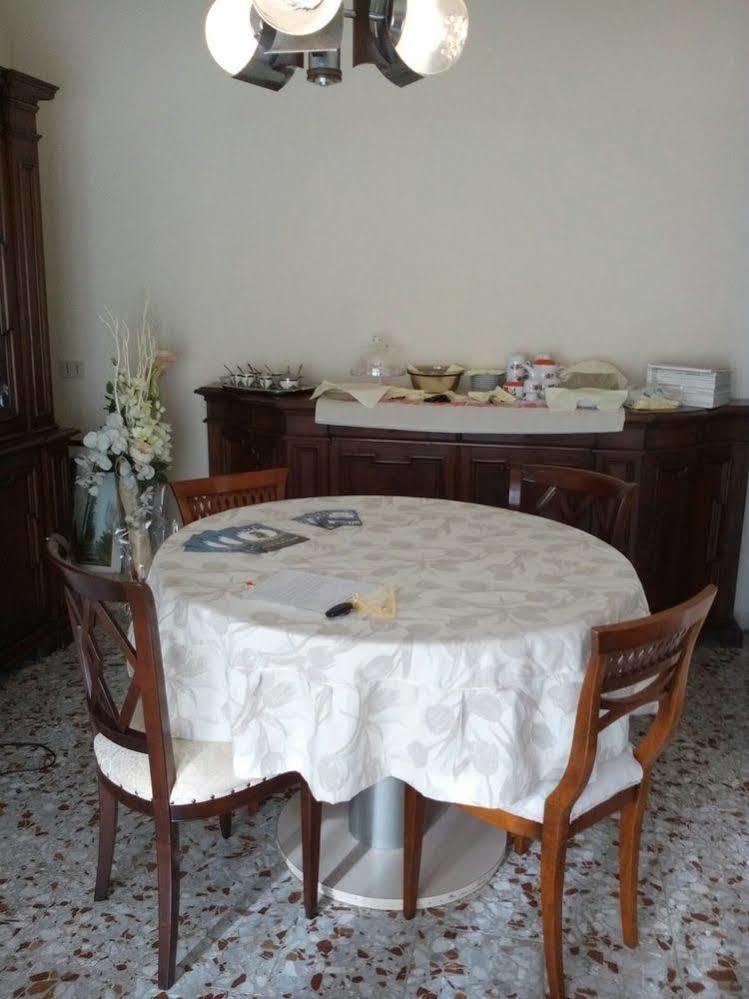Bed and Breakfast Casa Emanuela à Piazzola sul Brenta Extérieur photo